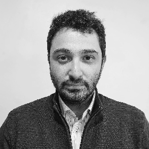 Dr. Andrés Leiva
